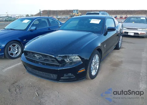 2013 Ford Mustang V6 Premium from USA, damaged, VIN 1ZVBP8AM1D5269795